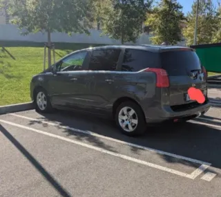Peugeot 5008 2014