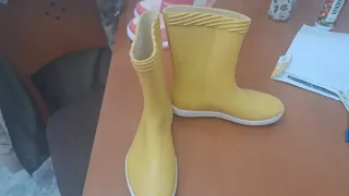Botas de agua niña talla 37