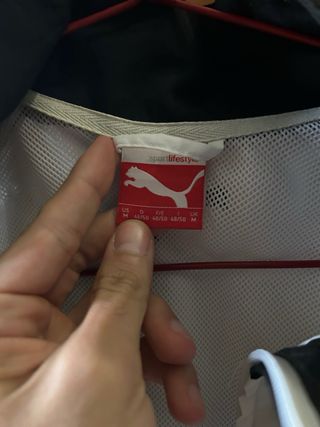 Chaqueta Deportiva Puma Blanca y Negra