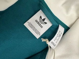 Chaqueta Adidas Classic TT Talla S