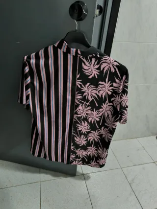 Camisa Estampada Rayas y Palmeras M