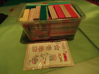 Bloques de construcción de madera tipo KOPLA