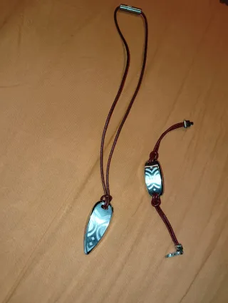 Conjunto Viceroy Pulsera y Colgante granate