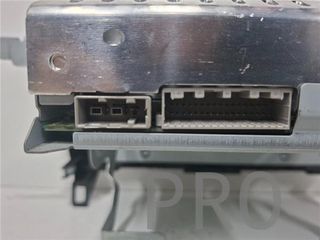 RADIO / CD Nissan Qashqai (J11E)(2013->) 1.6 Acenta [1,6 Ltr. - 96 kW dCi Turbodiesel CAT]