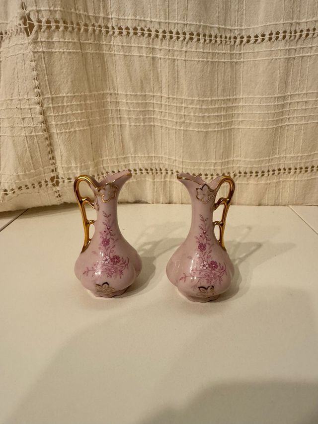 2 Vasi in Porcellana Rosa da Collezione