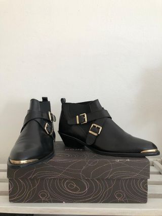 Botines Looky Piel Negros Hebillas Doradas T39