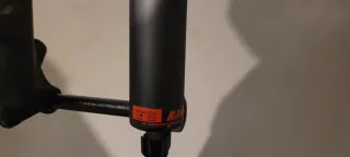 Horquilla Marzocchi Bomber Z2 140 QR15x110