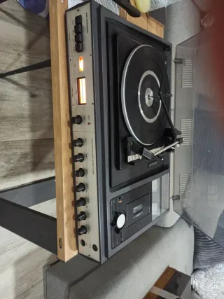 Tocadiscos Ocnoson / Emerson