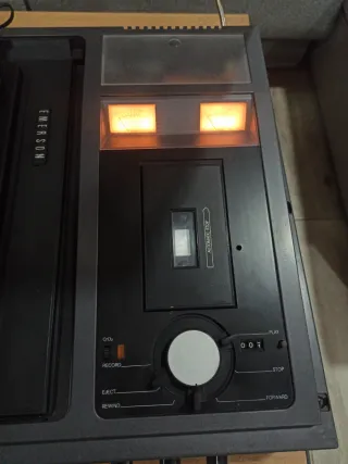 Tocadiscos Ocnoson / Emerson