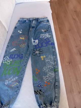 Vaqueros mujer con diseño graffiti