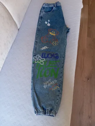 Vaqueros mujer con diseño graffiti