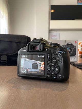 Canon EOS 2000D Kit Cámara Digital