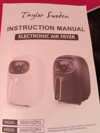 Freidora de aire color crema