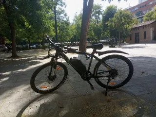Usadas Bicicleta Eléctrica Negra por vende