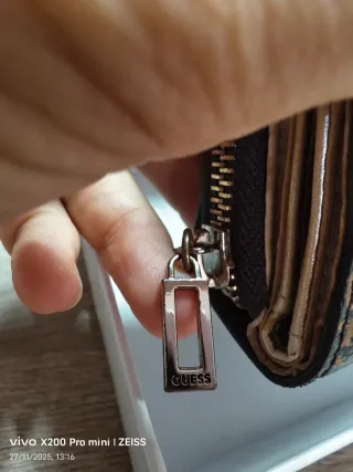 Monedero Guess Marrón y Dorado