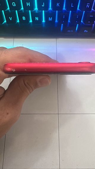 iPhone SE 2 Rojo