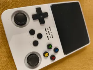 Consola Portátil Anbernic R36S Blanca