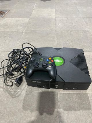Xbox Clásica Negra + 1 Juego + 1 Mando