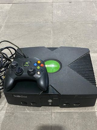 Xbox Clásica Negra + 1 Juego + 1 Mando