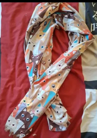 Bufanda elegante mujer gatos