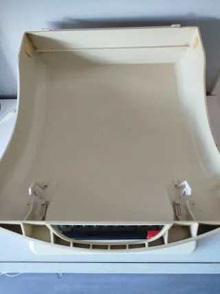 Máquina de escribir Olympia Traveller de Luxe