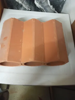 Botellero terracota 27 × 3 botellas