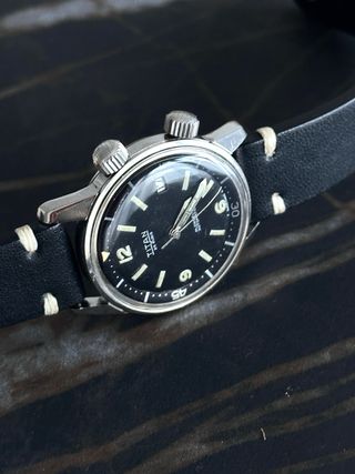 Reloj Titan Súper Compressor 37mm