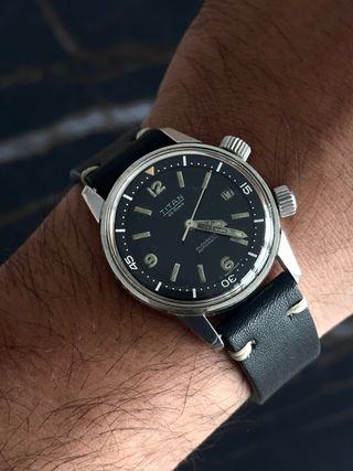 Reloj Titan Súper Compressor 37mm