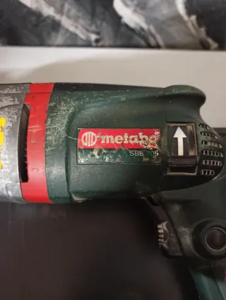 Taladro Metabo con maletín