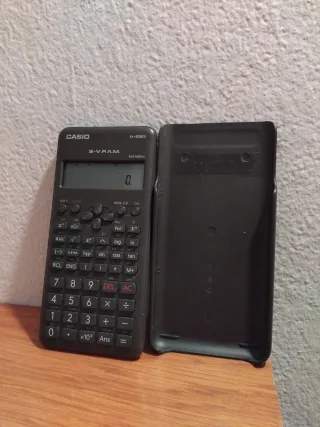 Calculadora Casio fx-82MS