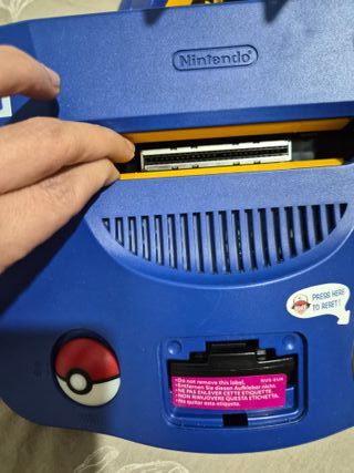 Consola Nintendo 64 Edición Pikachu