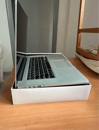 MacBook Pro 15’’ retina i7 SSD 1 TB ofice 2019
