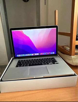 MacBook Pro 15’’ retina i7 SSD 1 TB ofice 2019