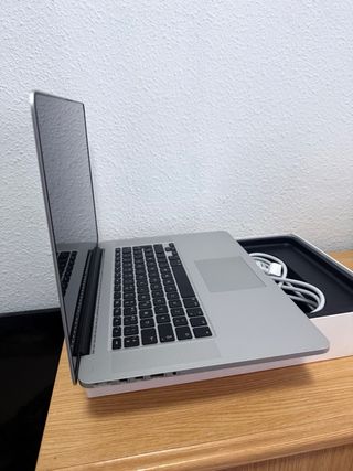 MacBook Pro 15’’ retina i7 SSD 1 TB ofice 2019