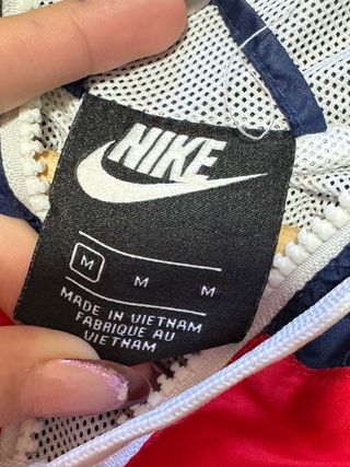 Cortavientos/Chubasquero Nike Azul, Rojo y Blanco