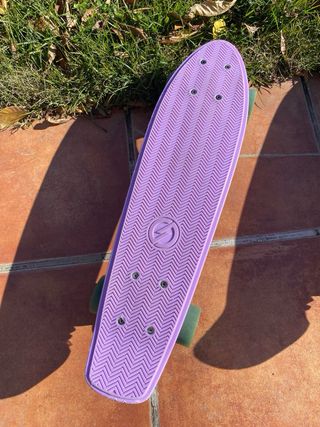 Patinetes Decathlon morado y negro