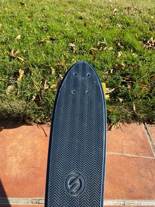 Patinetes Decathlon morado y negro