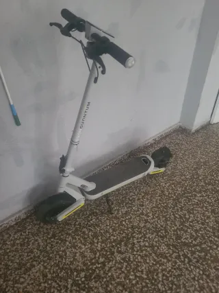 Patinete Eléctrico Blanco