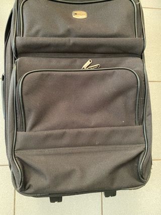 Maleta de cabina Delsey 55x40x20 Negra euros 18