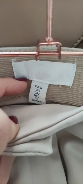 Pantalón beige mujer