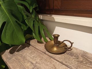 Antica bugia in ottone