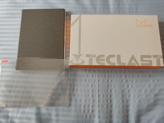 Pack Teclast M30: Tablet, Teclado y Fundas