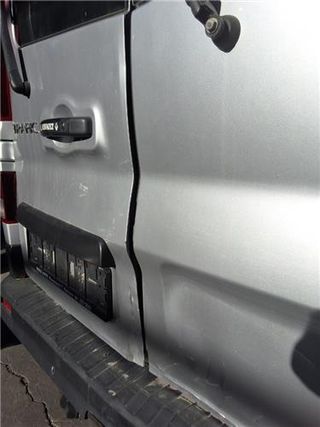 PUERTA TRA. IZDA. Renault Trafic III Combi (08.2014->) 1.6 L2H1 2,9t (8/9 Sitze) Expression [1,6 Ltr. - 88 kW dCi Diesel Energy]
