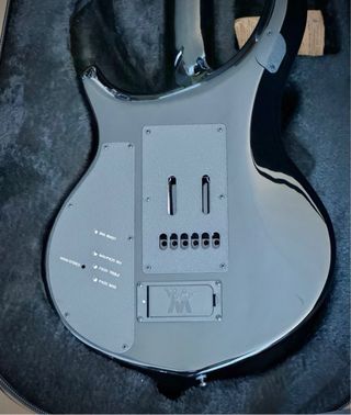EB Music Man Majesty 6 DS 2025