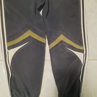 Jogger Adidas Vintage Gris Talla L