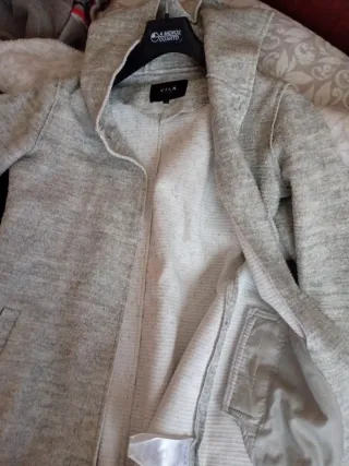 Abrigo VILA mujer xs y regalo/ KOOKAI