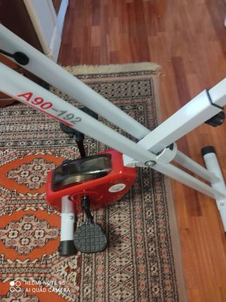 Bicicleta Estática Plegable Roja