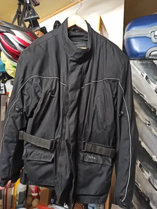 Chaqueta de moto negra