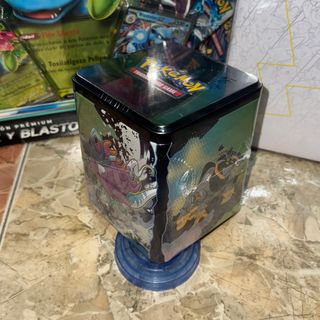 Pokémon TCG Lata Metálica 2025 Ingles 🇬🇧