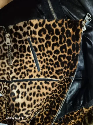 Abrigo Piel  de canguro.Animal Print Luis Campoy